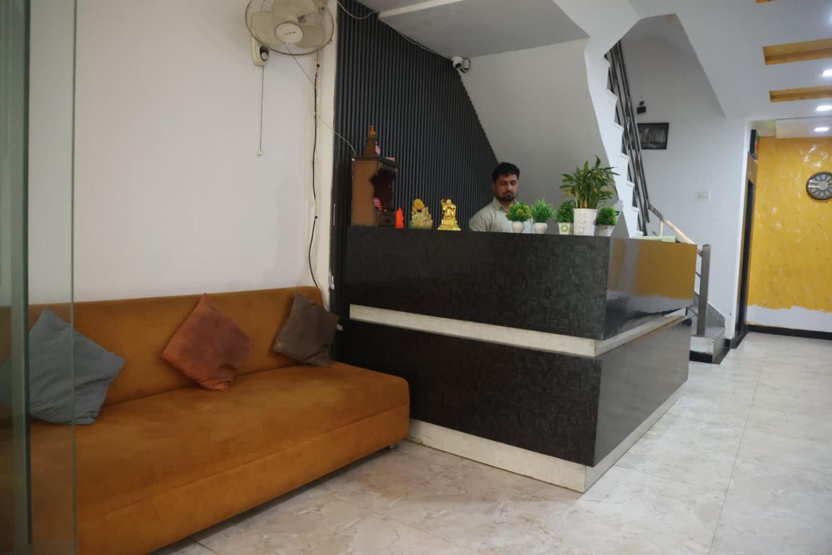 Hotel Grand Father Агра Екстериор снимка