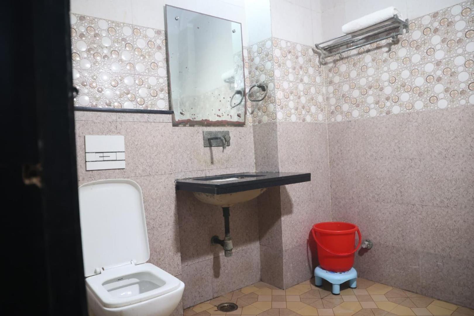 Hotel Grand Father Агра Екстериор снимка